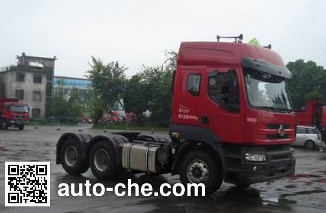 Chenglong седельный тягач для перевозки опасных грузов LZ4253M7DA